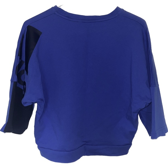 Adidas crop top size small - Picture 2 of 4